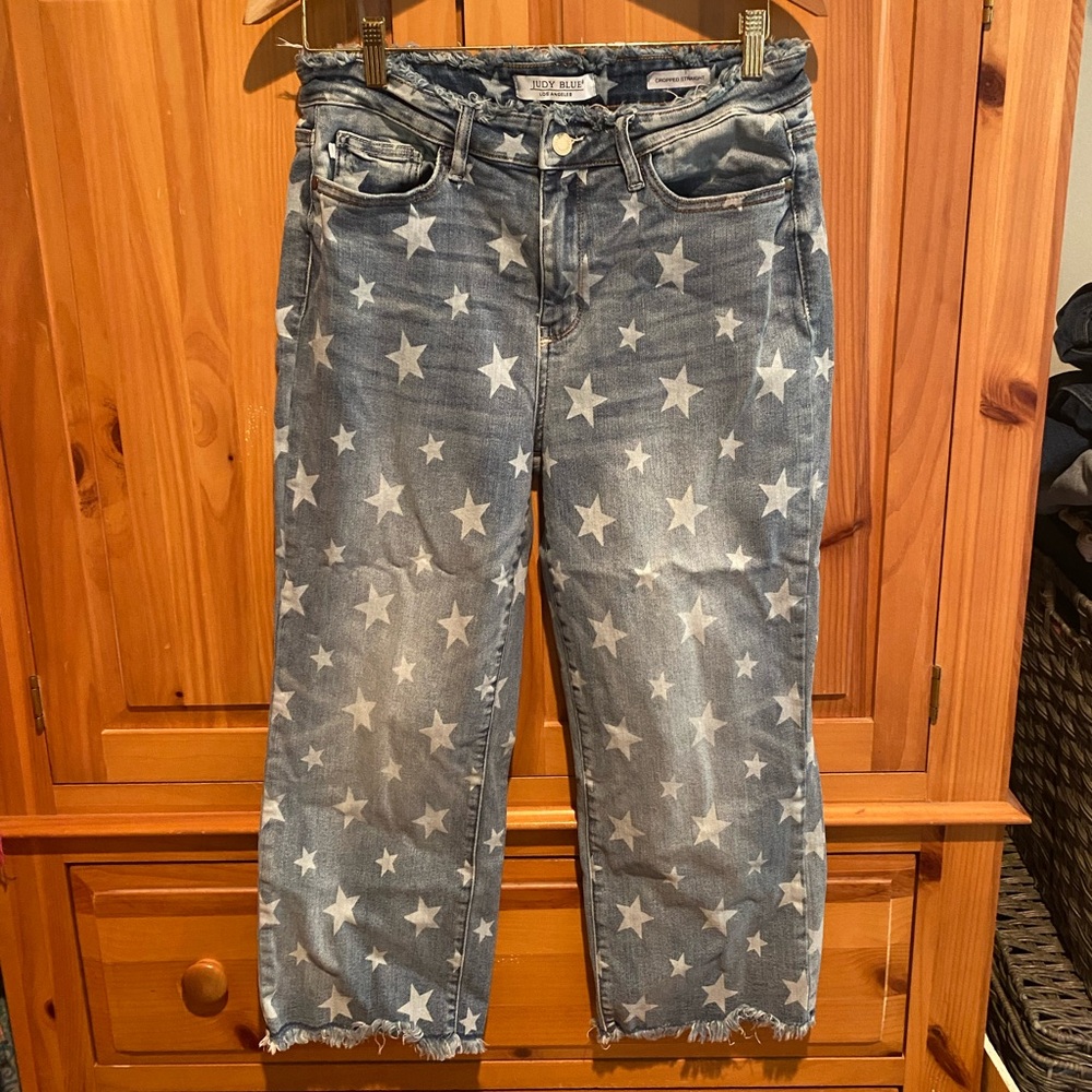 EUC Judy Blue cropped straight size 11 star jeans